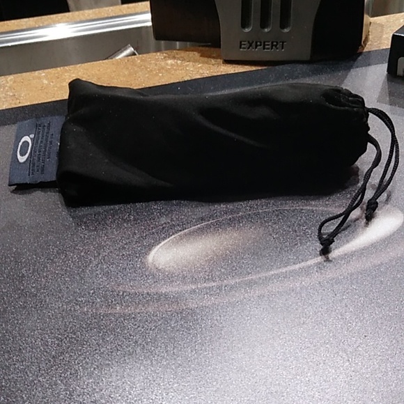 Case for sunglasses - Picture 4 of 4